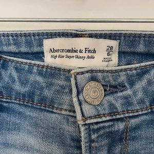 Abercrombie High Rise distressed skinny jeans